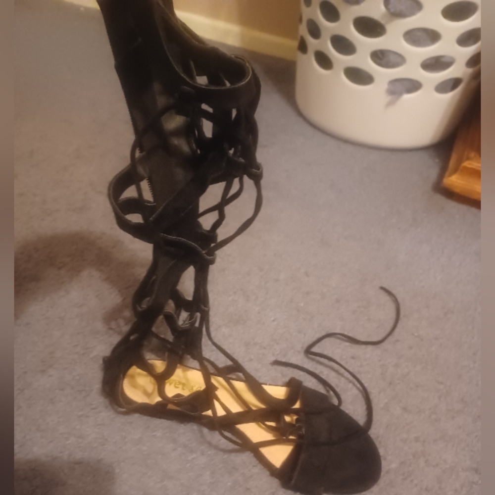 Gladiator sandal